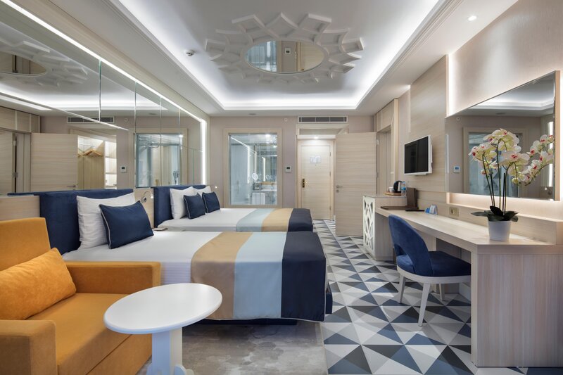 Granada Luxury Resort